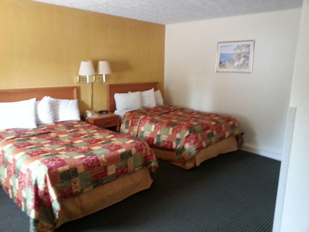 Budget Host Inn Sandusky Extérieur photo