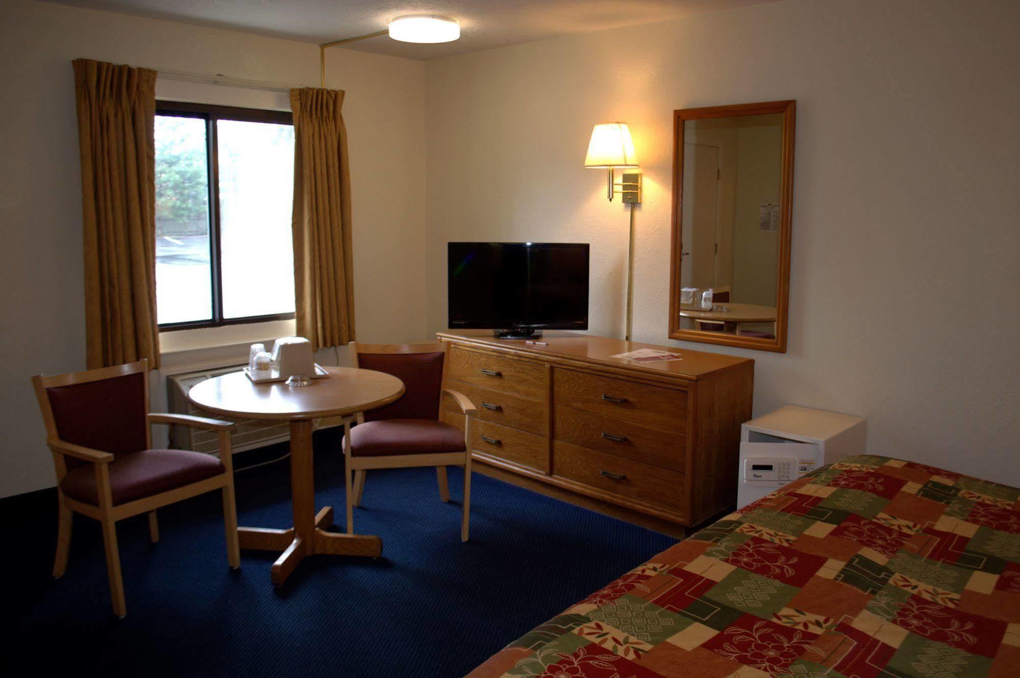 Budget Host Inn Sandusky Extérieur photo