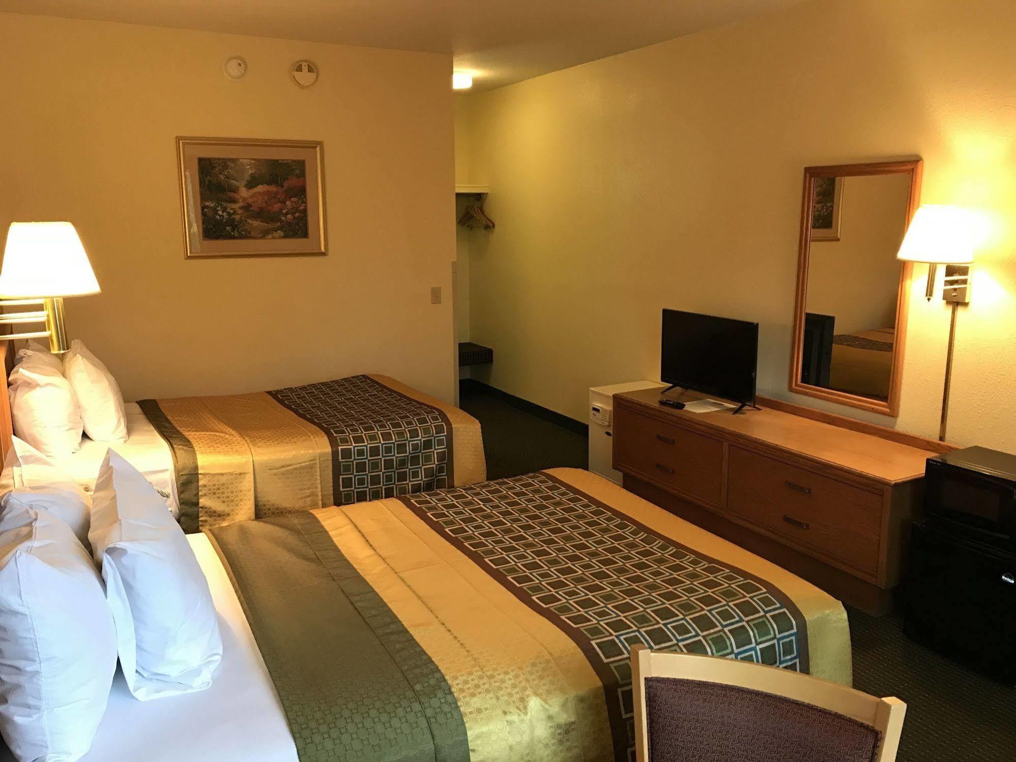 Budget Host Inn Sandusky Extérieur photo