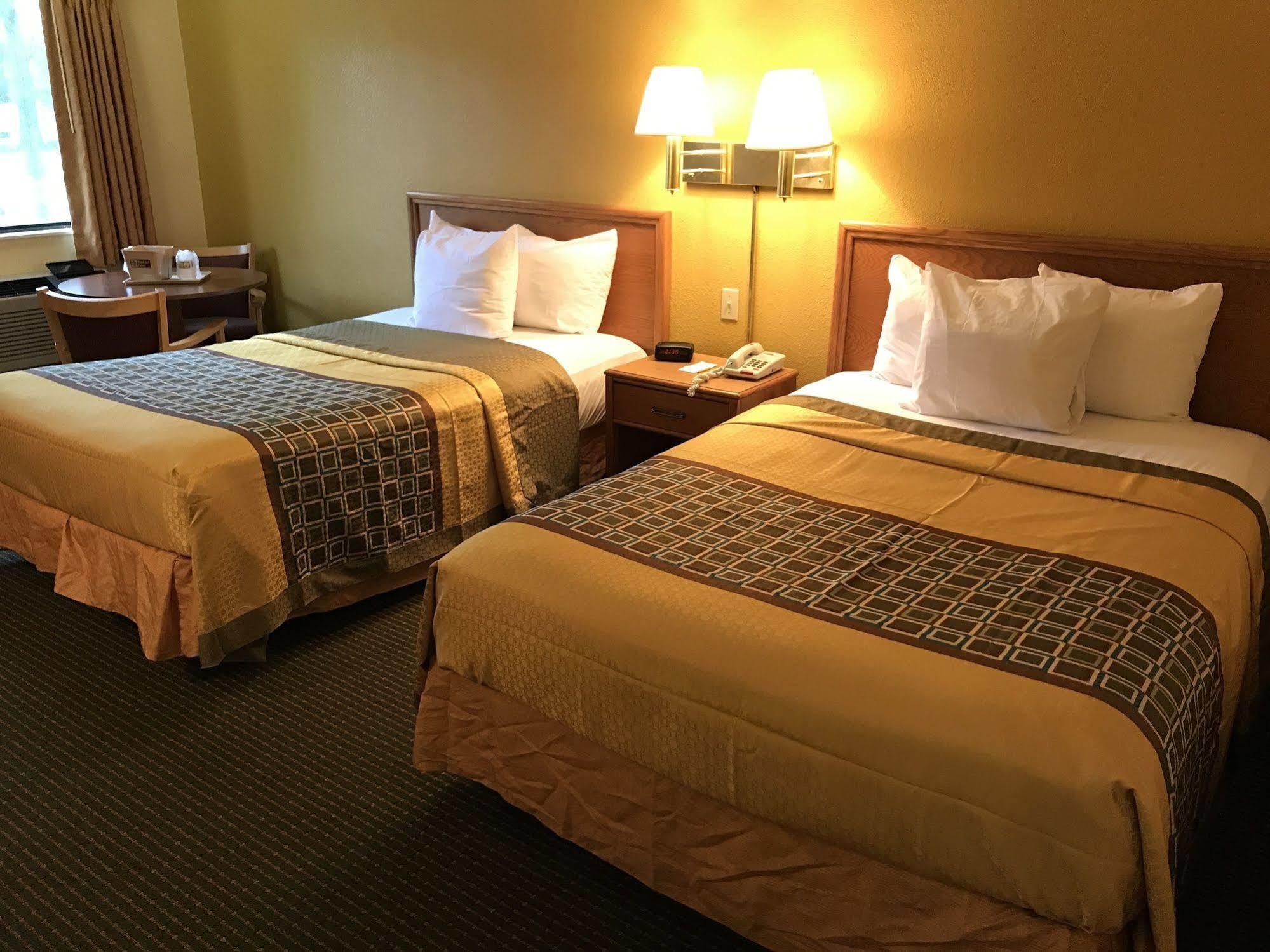 Budget Host Inn Sandusky Extérieur photo