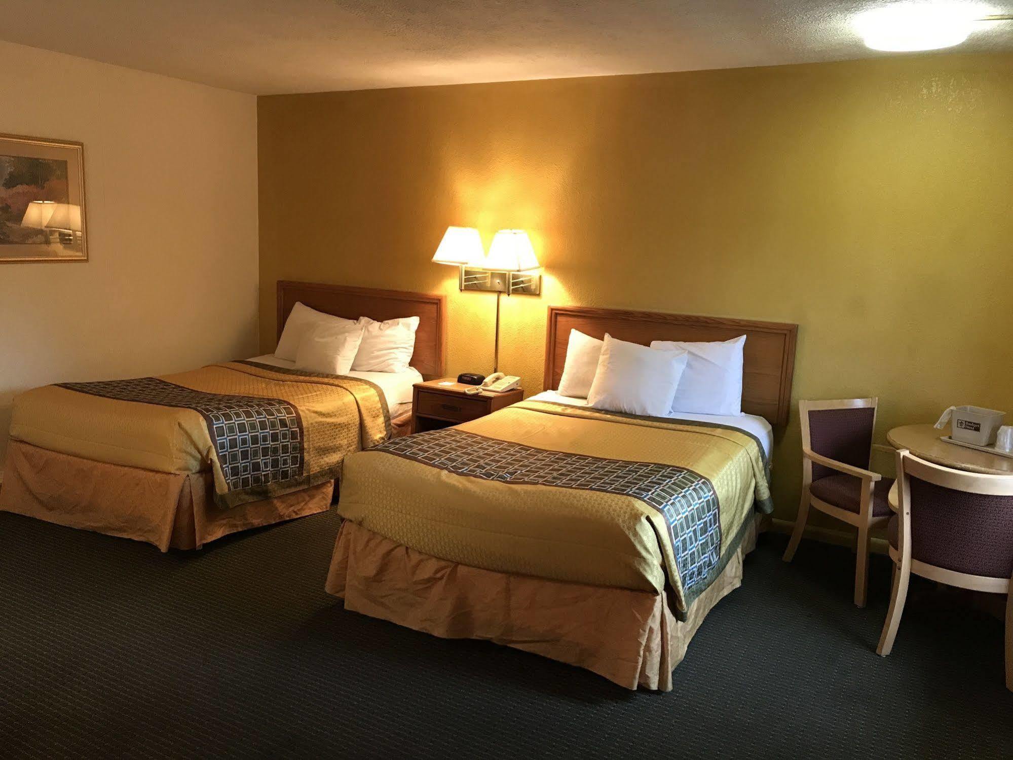 Budget Host Inn Sandusky Extérieur photo