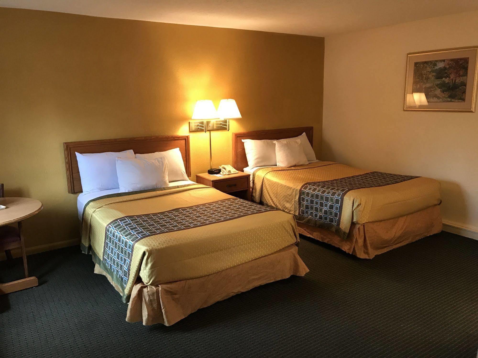 Budget Host Inn Sandusky Extérieur photo