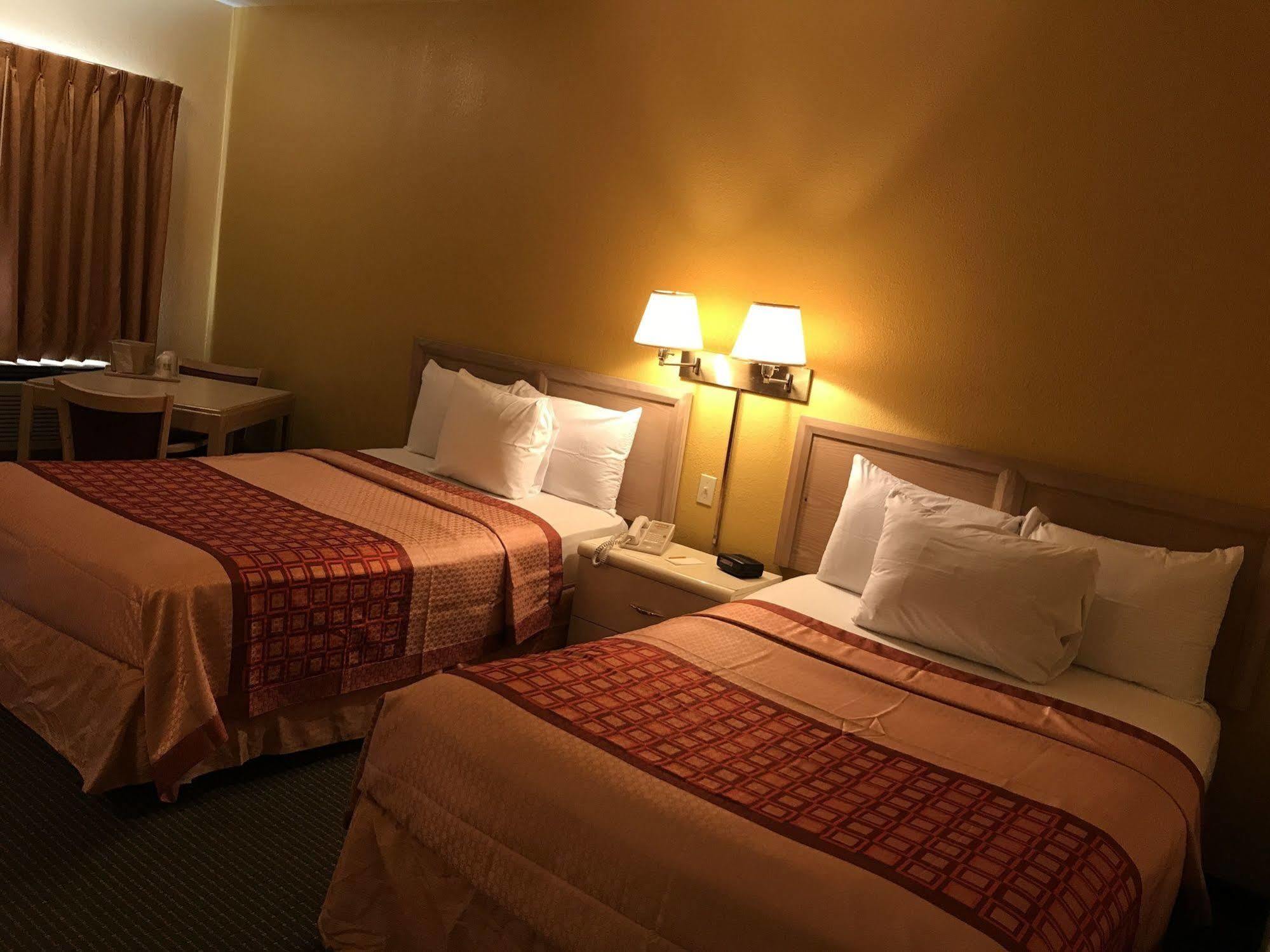 Budget Host Inn Sandusky Extérieur photo